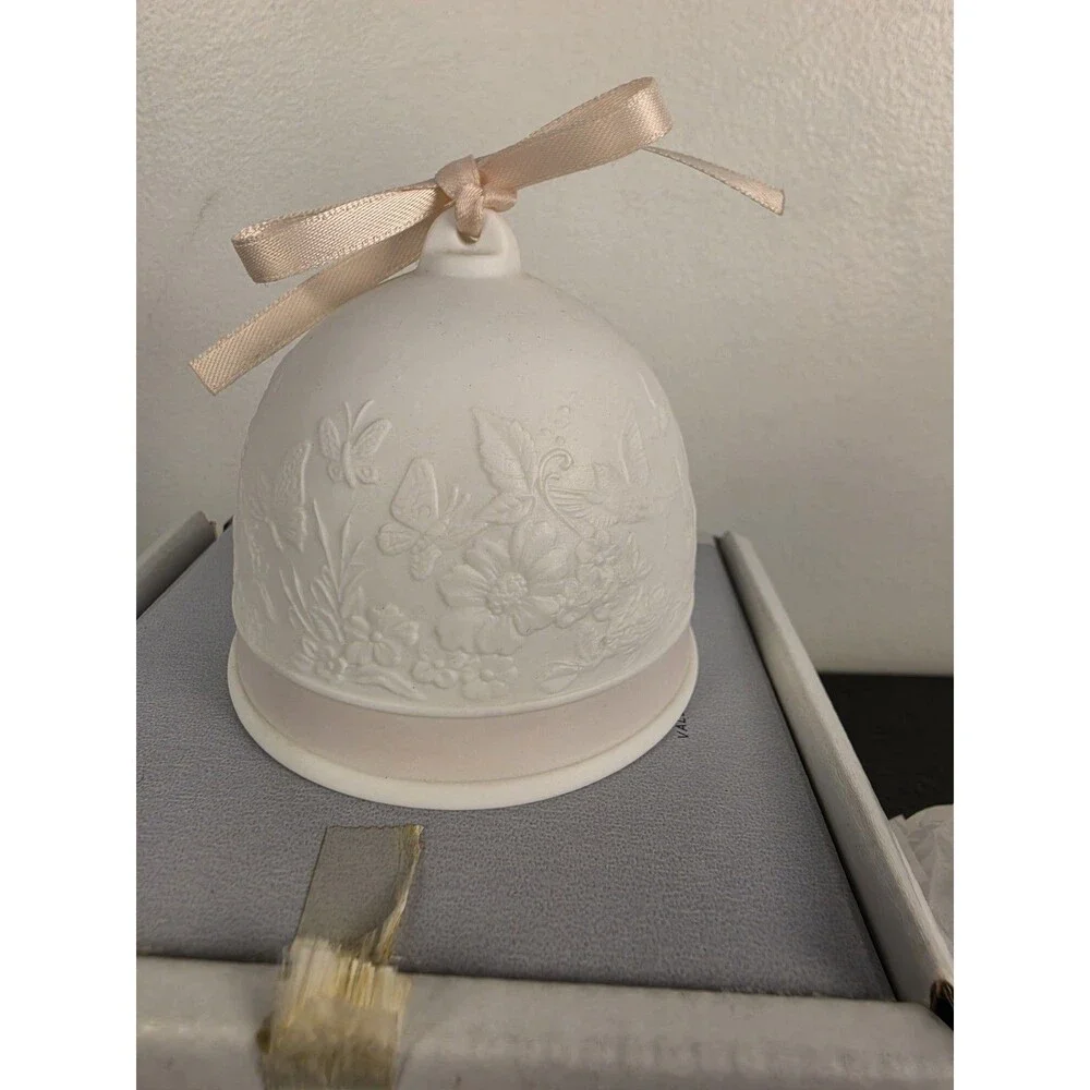 Lladro Figurine: 7613 Spring Bell (1991)